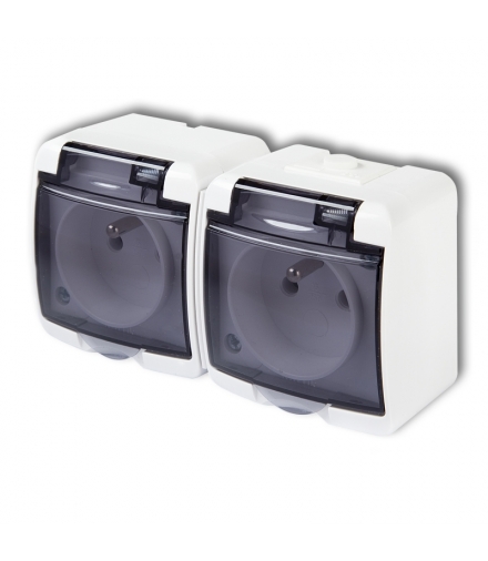 JUNIOR Gniazdo podwójne z uziemieniem 2x(2P+Z) (klapka dymna, przesłony torów prądowych) Karlik GHE-2dp