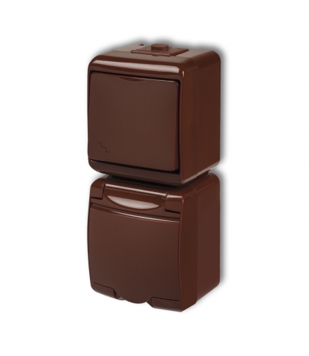 JUNIOR Łącznik schodowy z gniazdem pojedynczym z uziemieniem 2P+Z (klapka brązowa, przesłony torów prądowych) Karlik 4WGHP-3p