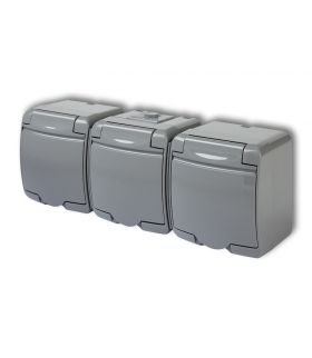 JUNIOR Gniazdo potrójne z uziemieniem 3x(2P+Z) (klapka popielata, przesłony torów prądowych) Karlik 10GHE-3p