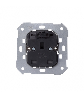 Gniazdo standard brytyjski z wyłącznikiem 13A 7500422-039