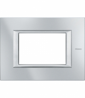AXOLUTE - RAMKA PROSTOKĄTNA 3 MOD AXOLUTE ALUMINIUM Legrand HA4803HC