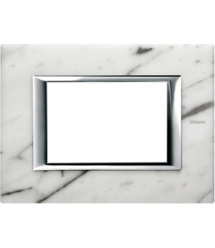 AXOLUTE - Ramka protokątna 3 moduły CARRARA MARBLE Legrand HA4803RMC