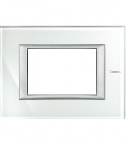 AXOLUTE - Ramka protokątna 3 moduły WHICE Legrand HA4803VSW