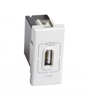 AXOLUTE - ŁADOWARKA 230V USB 1,1A/5V 1M BIAŁA Legrand HD4285C1