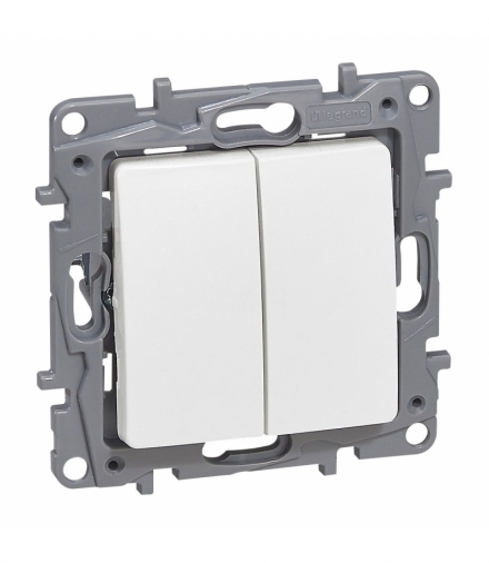 Niloe Łącznik schodowy 10 AX + przycisk 6 A - Biały Legrand 764509