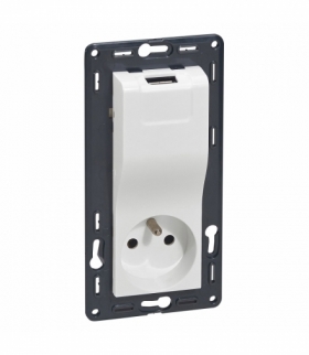 Niloe Gniazdo 2P+Z 16 A - 250 V + ładowarka USB - 1000 mA - z przesłoną, zaciski śrubowe - Białe Legrand 764528