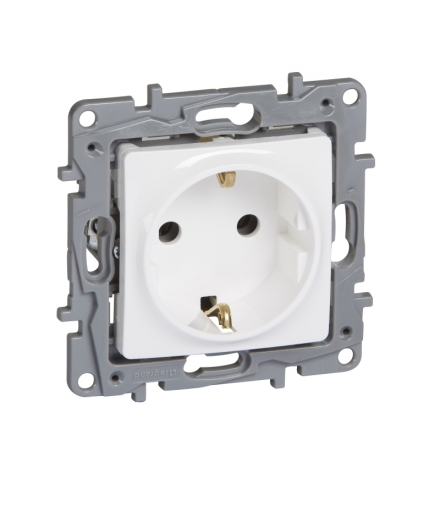 Niloe Gniazdo SCHUKO 2P+Z 16 A - 250 V - bez przesłony, zaciski śrubowe - Białe Legrand 764539