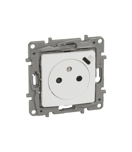 Niloe Selection - Gniazdo 2P+Z płaskie 16 A - 250 V + USB typ C w plakietce (z przesłoną, zaciski automatyczne) - Biały Legr