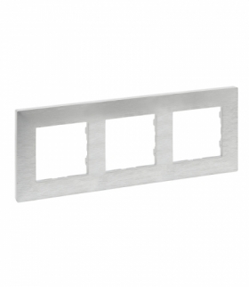 Niloe Step Ramka Potrójna Aluminium szczotkowane Legrand 863893