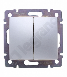 Valena Łącznik schodowy podwójny 10AX-250 ALUMINIUM Legrand 770108