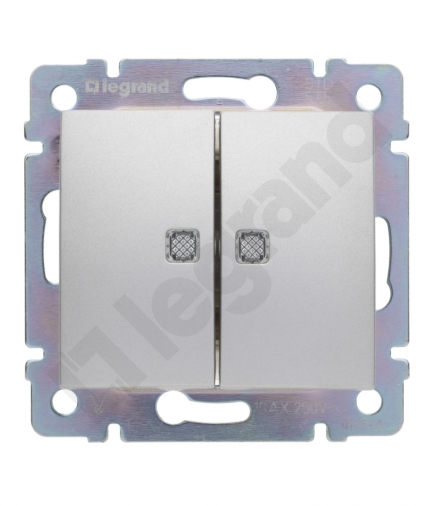 Valena Łącznik świecznikowy z podwójnym wskaźnikiem 10AX-250 ALUMINIUM Legrand 770213