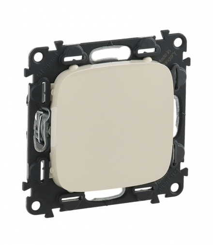 Valena Allure ZAŚLEPKA KREMOWA Legrand 755186
