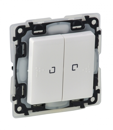 VALENA LIFE ŁĄCZNIK SCHODOWY PODWÓJNY PODŚWIETLANY IP44 - 10 AX BIAŁY Legrand 752159