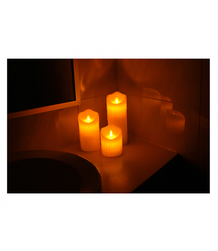 Świeca LTC, woskowa LED 7.5*10 cm, biała. LXSLED10