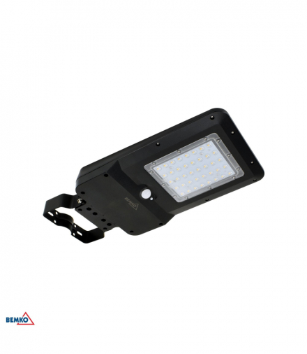 SOLARNA OPRAWA ULICZNA LED SOLGER 15W 1600LM 4000K IP65 CZARNA CZ. PIR Bemko C83-SOG-015BL-4K-PIR