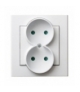 SONATA GP-2RP/00 Gniazdo podwójne z przesłonami torów prądowych, BIAŁY