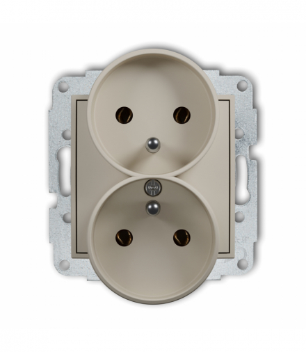 ICON Gniazd podwójne do ramki z uziemieniem 2x(2P+Z) (bez przesłon torów prądowych), taupe Karlik 60IGPR-2z