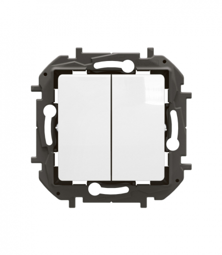 NOWE NILOE - ŁĄCZNIK SCHODOWY PODWÓJNY 10 AX BIAŁY LEGRAND NP2220WH