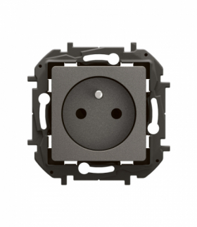 NOWE NILOE - GNIAZDO 2P+Z ZACISKI ŚRUBOWE 16 A - 250 V~ STALOWE LEGRAND NP3101MG