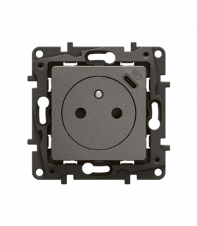 NOWE NILOE - GNIAZDO PŁASKIE 2P+Z Z USB C 16 A - 250 V~ STALOWE LEGRAND NP3302MG