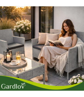 Meble ogrodowe technorattanowe ciemno szary Gardlov - zestaw 2 krzeseł, sofa, stolik ze szkłem i poduszkami szare Gardlov 26910 18877